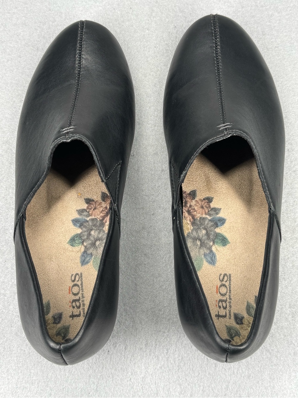 Taos Scheme Black Leather Slip-On Wedge Loafer Shoes 8